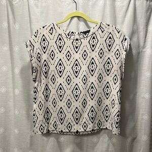 Theory boxy silk top sz M